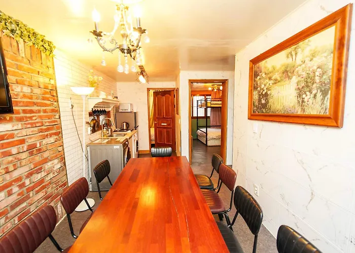1.hongdae@ Cozy House 5room.4bath.