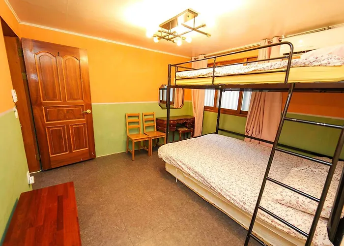 1.hongdae@ Cozy House 5room.4bath. Apartment Seoul