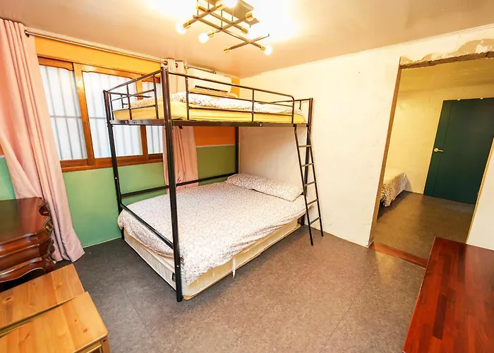 1.hongdae@ Cozy House 5room.4bath. Apartment
