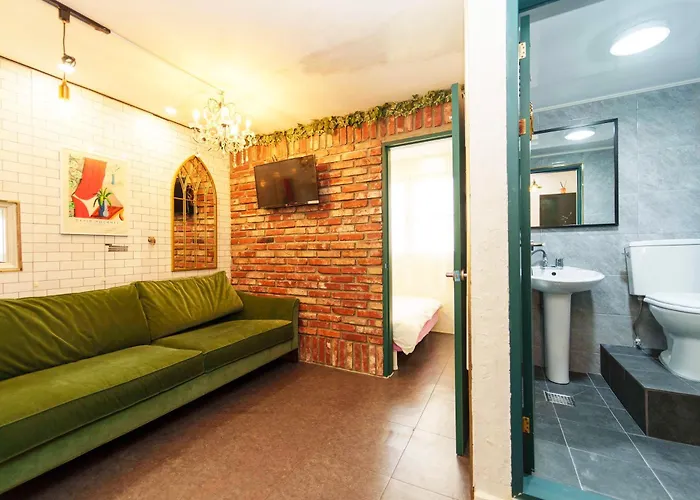 1.hongdae@ Cozy House 5room.4bath. * Seoul