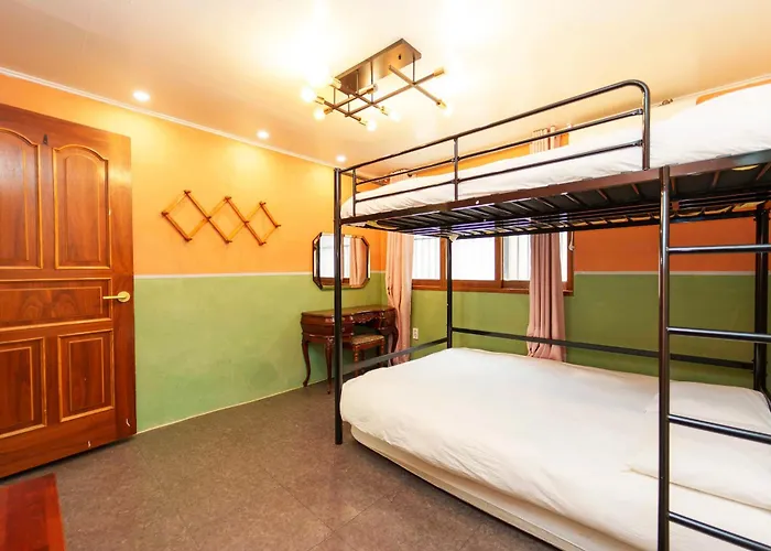 1.hongdae@ Cozy House 5room.4bath. Apartment Seoul
