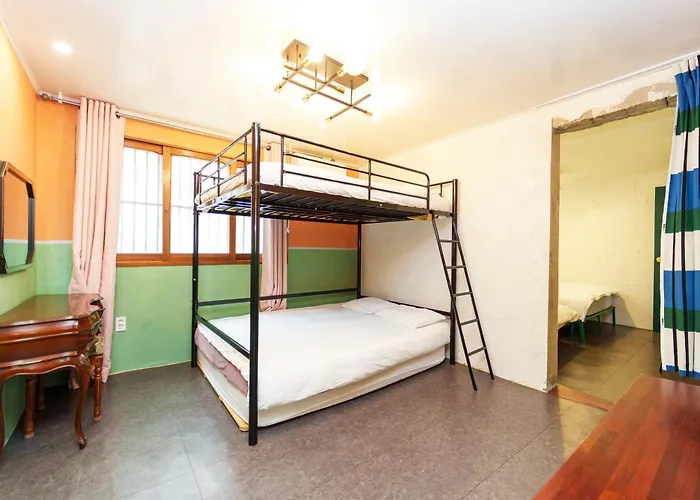 1.hongdae@ Cozy House 5room.4bath. Apartment