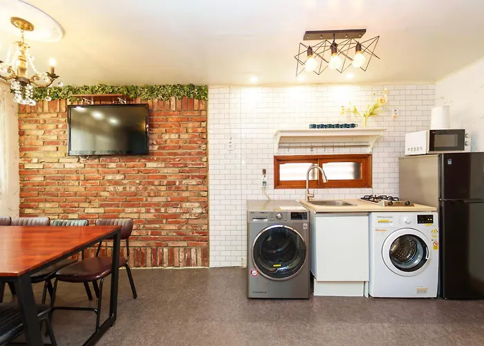 Apartment 1.hongdae@ Cozy House 5room.4bath.