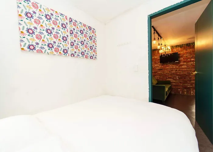 1.hongdae@ Cozy House 5room.4bath. Apartment