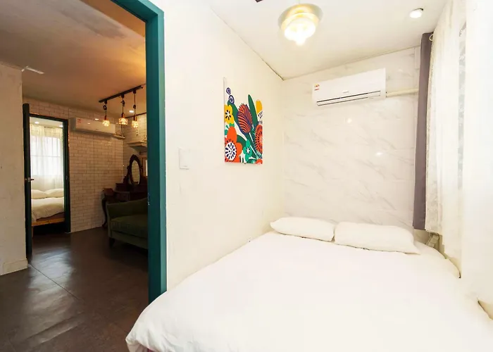 Apartment 1.hongdae@ Cozy House 5room.4bath. Seoul