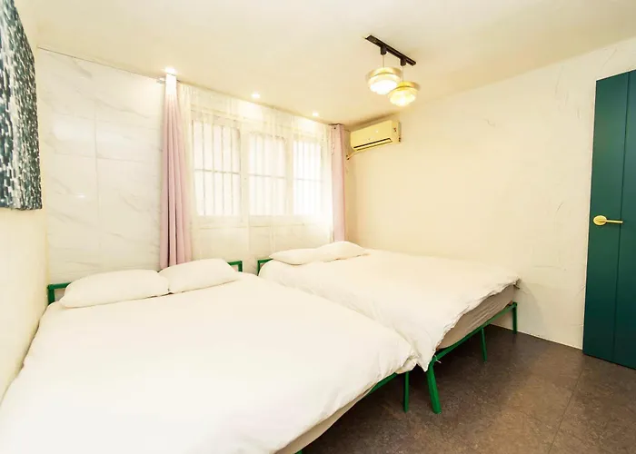 1.hongdae@ Cozy House 5room.4bath. Apartment Seoul